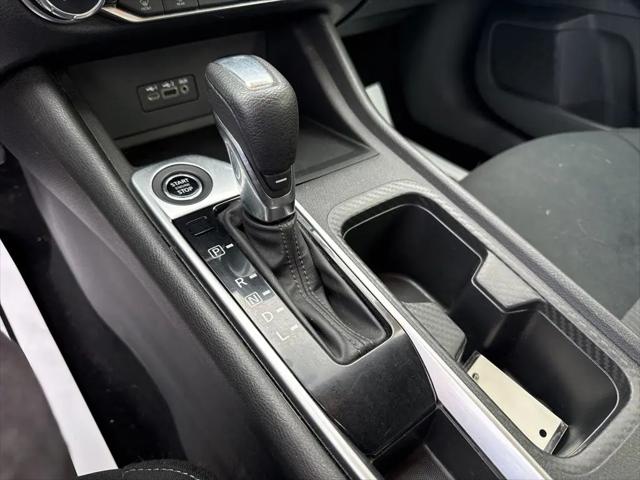 2022 Nissan Sentra SV Xtronic CVT