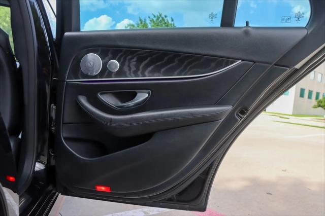 2019 Mercedes-Benz E-CLASS E 300 E 300
