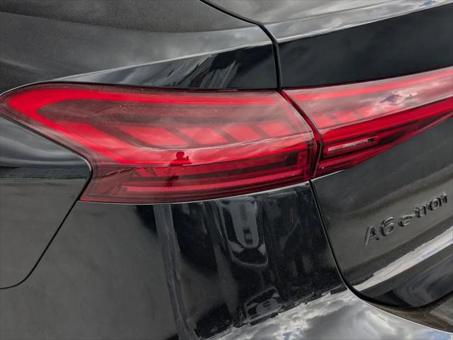 2027 Audi e-tron Sportback Premium Plus quattro