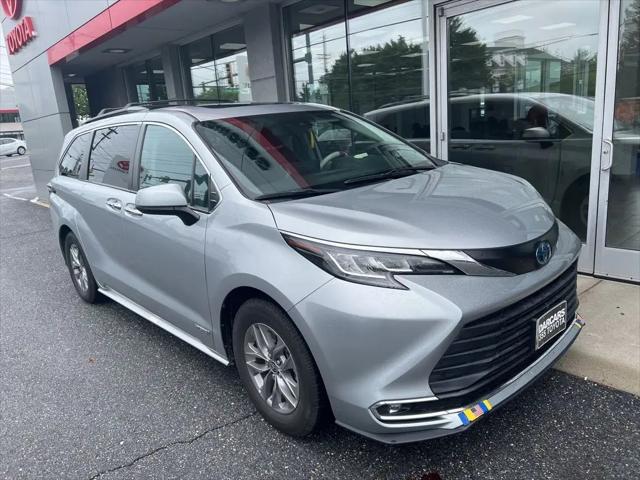 2021 Toyota Sienna XLE