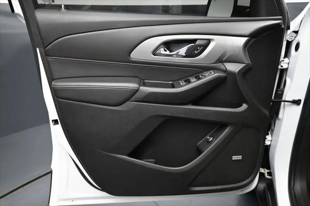 2021 Chevrolet Traverse FWD LT Leather
