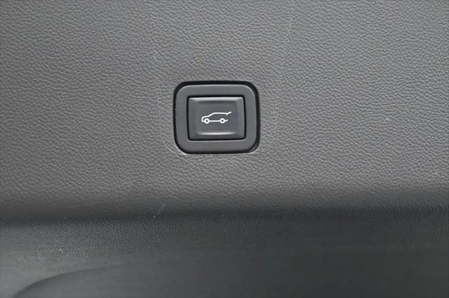 2021 Chevrolet Traverse FWD LT Leather