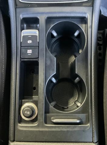 2019 Volkswagen Golf R 2.0T w/DCC & Navigation
