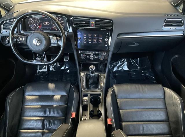 2019 Volkswagen Golf R 2.0T w/DCC & Navigation