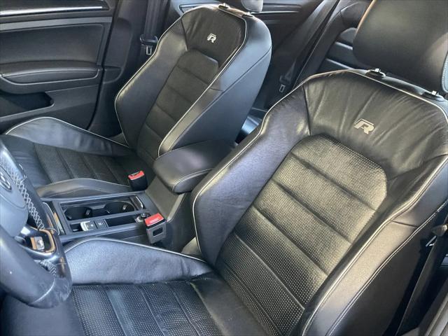 2019 Volkswagen Golf R 2.0T w/DCC & Navigation