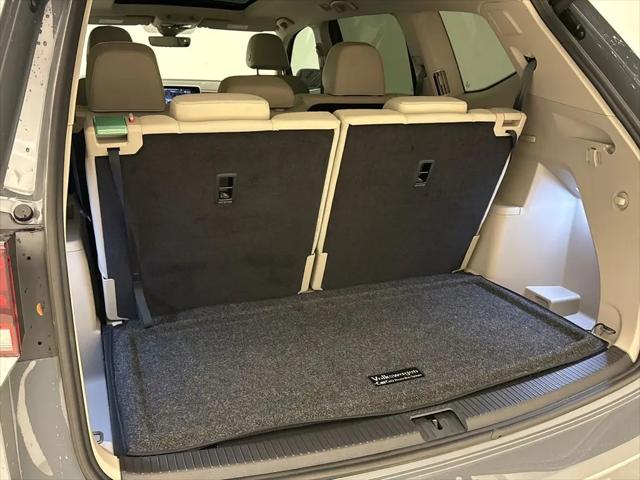 2025 Volkswagen Atlas 2.0T SEL Premium R-Line