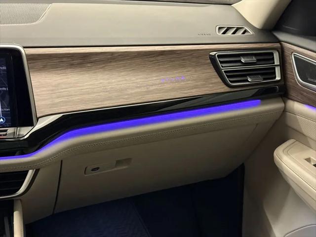 2025 Volkswagen Atlas 2.0T SEL Premium R-Line