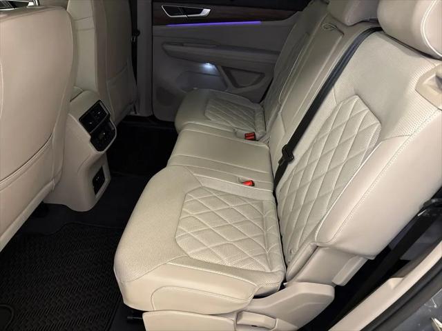 2025 Volkswagen Atlas 2.0T SEL Premium R-Line