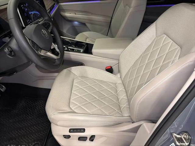 2025 Volkswagen Atlas 2.0T SEL Premium R-Line