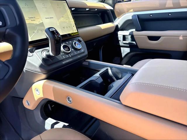 2026 Land Rover Defender P400 X-Dynamic SE