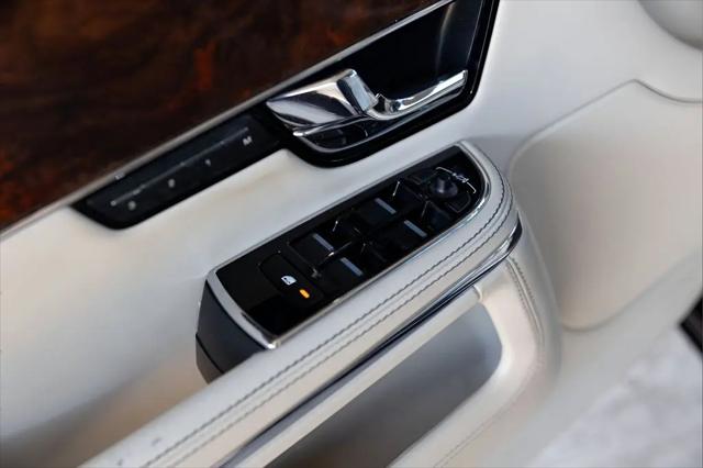 2012 Jaguar XJ XJL Portfolio