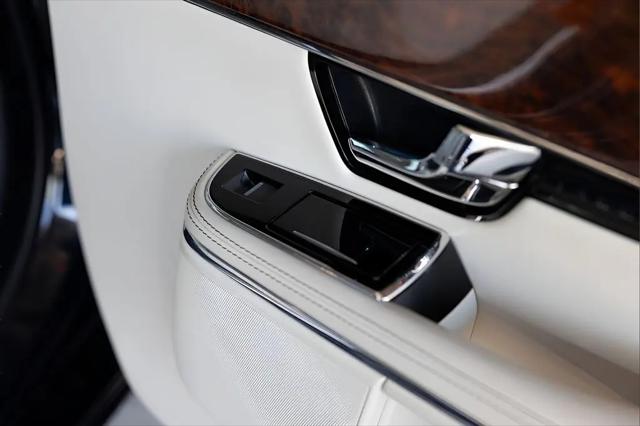 2012 Jaguar XJ XJL Portfolio