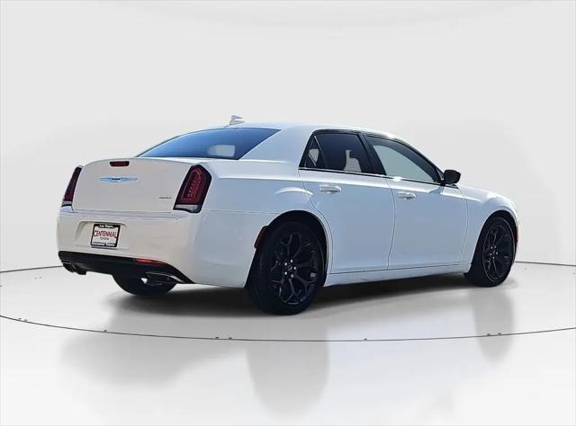 2019 Chrysler 300 Touring