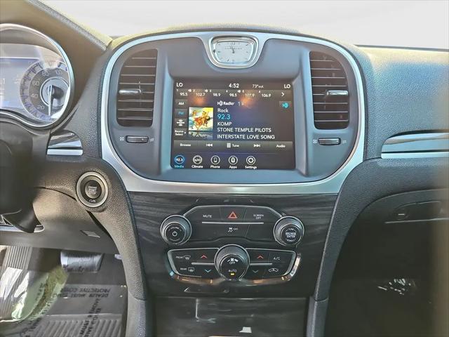 2019 Chrysler 300 Touring