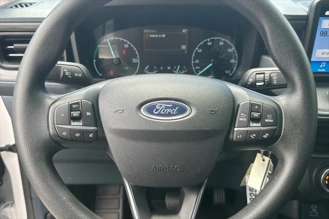 2024 Ford Maverick XL