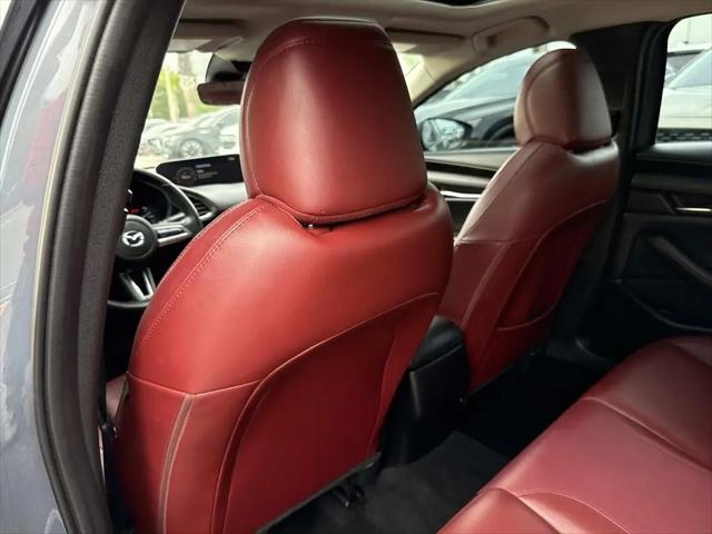 2022 Mazda Mazda3 Carbon Edition