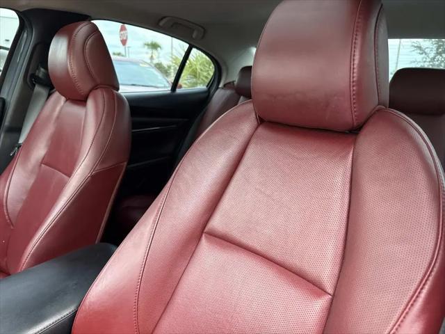 2022 Mazda Mazda3 Carbon Edition