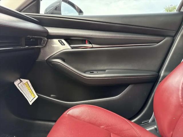 2022 Mazda Mazda3 Carbon Edition
