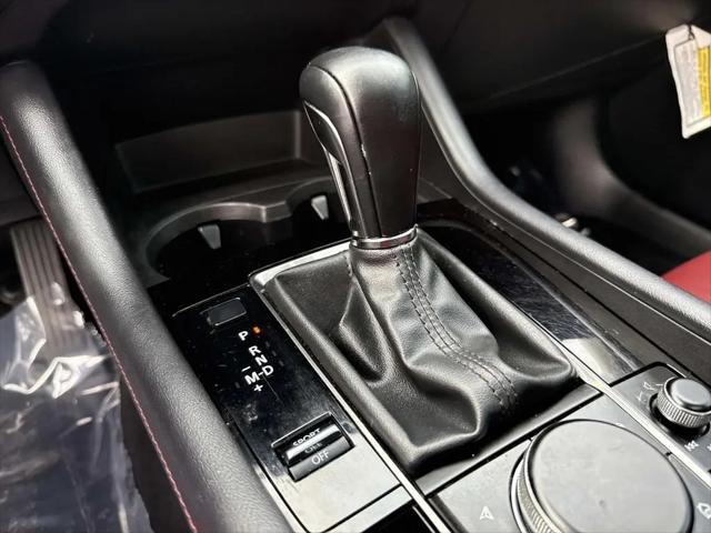 2022 Mazda Mazda3 Carbon Edition