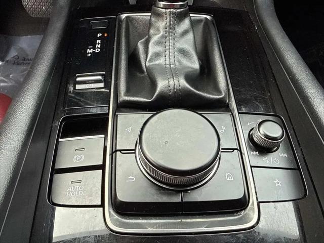 2022 Mazda Mazda3 Carbon Edition