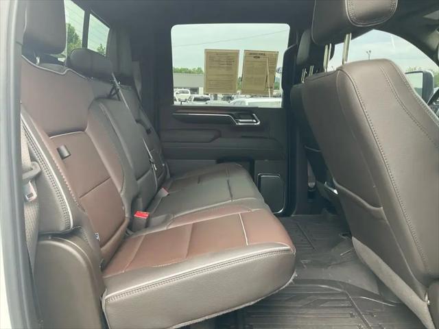 2024 GMC Sierra 2500HD 4WD Crew Cab Standard Bed Denali