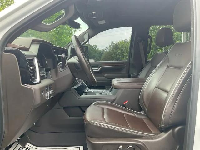 2024 GMC Sierra 2500HD 4WD Crew Cab Standard Bed Denali