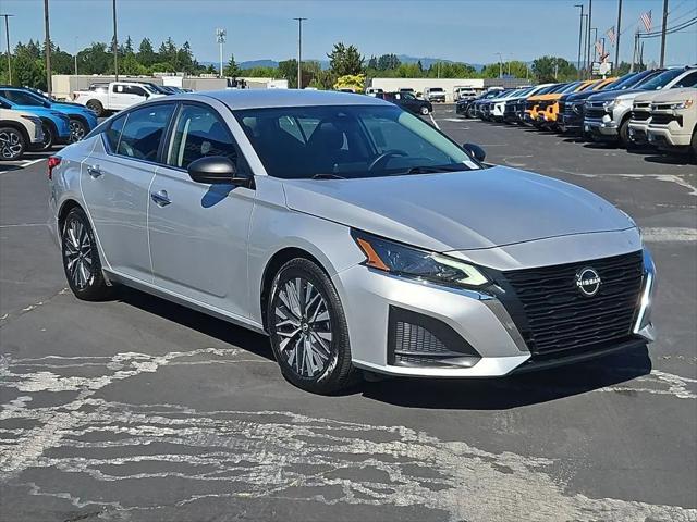2024 Nissan Altima SV FWD