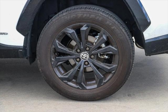 2024 Toyota RAV4 Hybrid SE