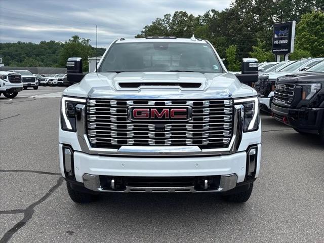 2025 GMC Sierra 2500HD 4WD Crew Cab Standard Bed Denali