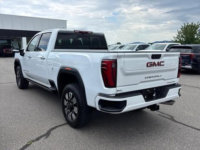 2025 GMC Sierra 2500HD 4WD Crew Cab Standard Bed Denali