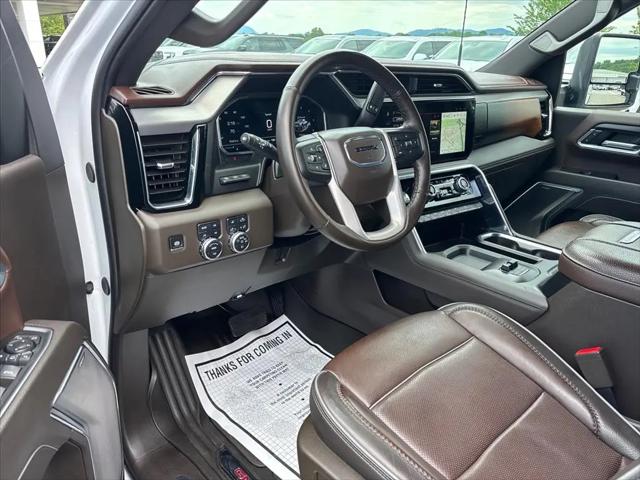 2025 GMC Sierra 2500HD 4WD Crew Cab Standard Bed Denali