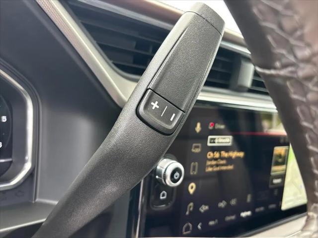 2025 GMC Sierra 2500HD 4WD Crew Cab Standard Bed Denali