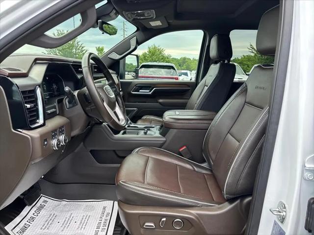 2025 GMC Sierra 2500HD 4WD Crew Cab Standard Bed Denali