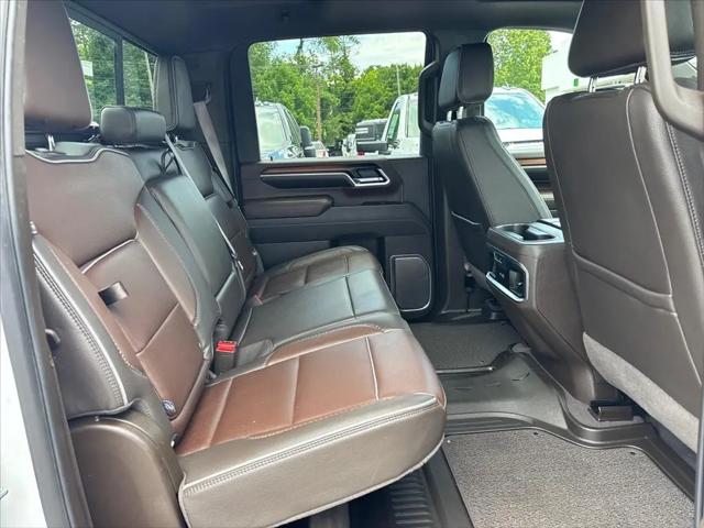 2025 GMC Sierra 2500HD 4WD Crew Cab Standard Bed Denali