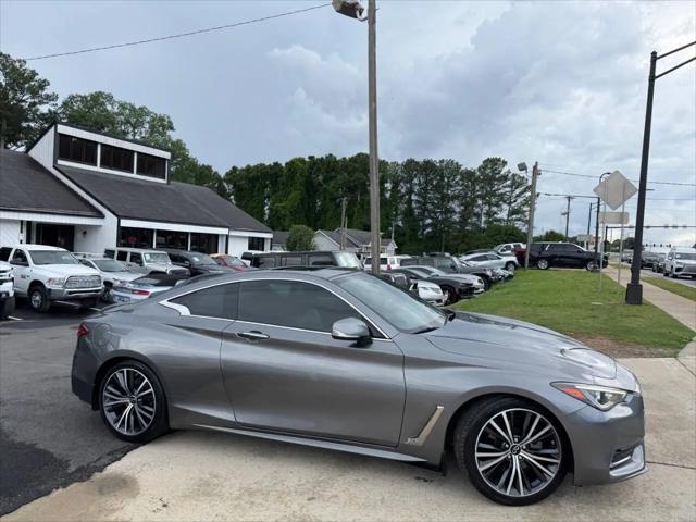 2020 INFINITI Q60 LUXE