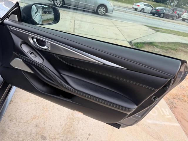 2020 INFINITI Q60 LUXE