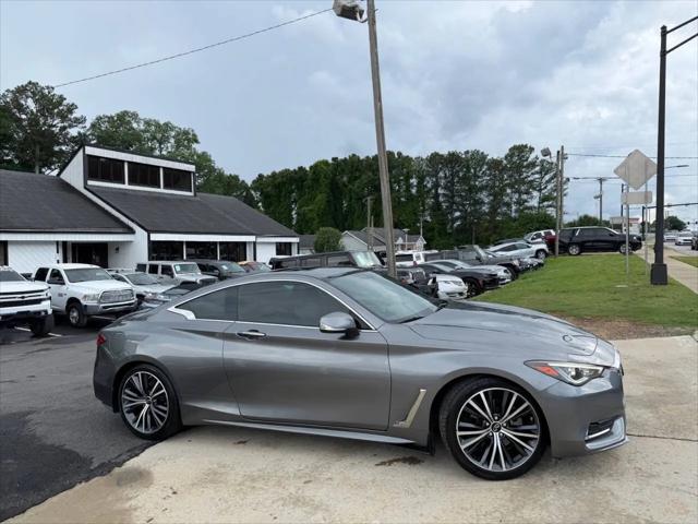 2020 INFINITI Q60 LUXE