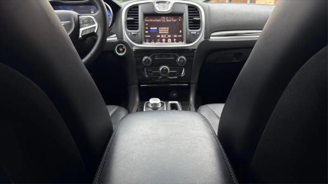 2015 Chrysler 300 Limited