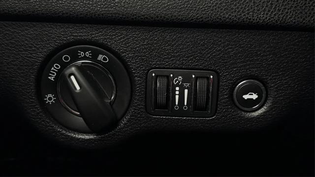 2015 Chrysler 300 Limited
