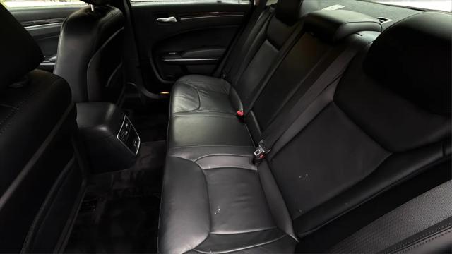2015 Chrysler 300 Limited
