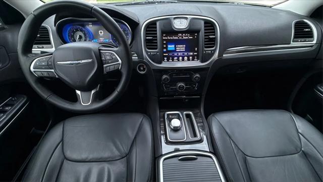 2015 Chrysler 300 Limited
