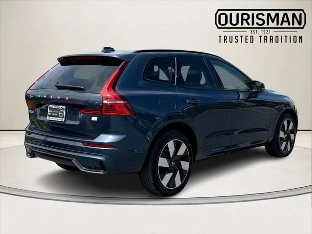 2024 Volvo XC60 Recharge T8 Ultimate Dark Theme