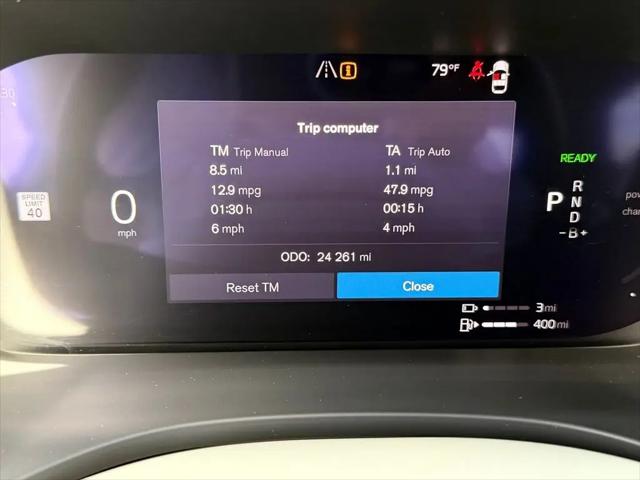 2024 Volvo XC60 Recharge T8 Ultimate Dark Theme