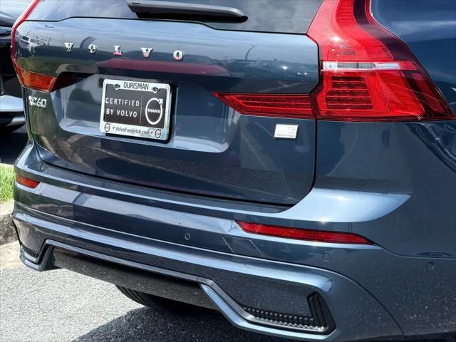 2024 Volvo XC60 Recharge T8 Ultimate Dark Theme