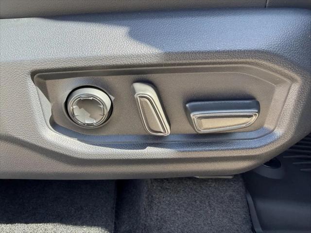 2026 Toyota Tundra Platinum Hybrid CrewMax 5.5' Bed