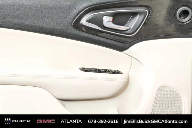 2015 Chrysler 200 C