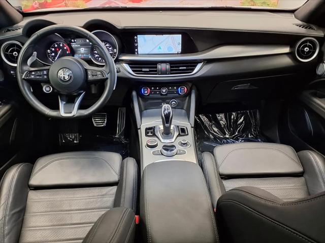 2023 Alfa Romeo Stelvio Veloce AWD