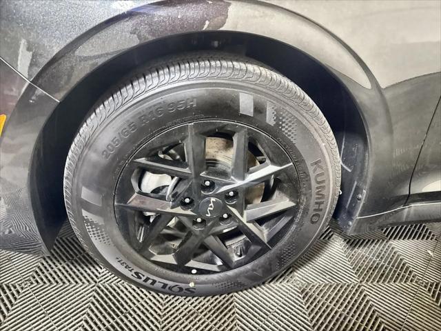 2026 Kia K5 LXS FWD