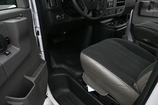 2025 Chevrolet Express Cargo Van RWD 2500 Regular Wheelbase WT