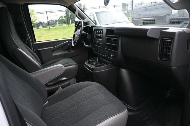 2025 Chevrolet Express Cargo Van RWD 2500 Regular Wheelbase WT